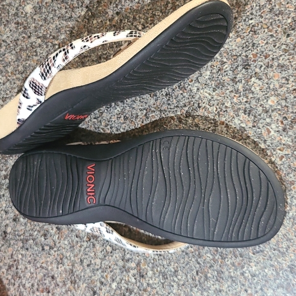 Vionic Sandals - Picture 2 of 2